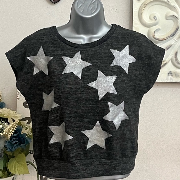 Love for humanity cropped top - Picture 2 of 7